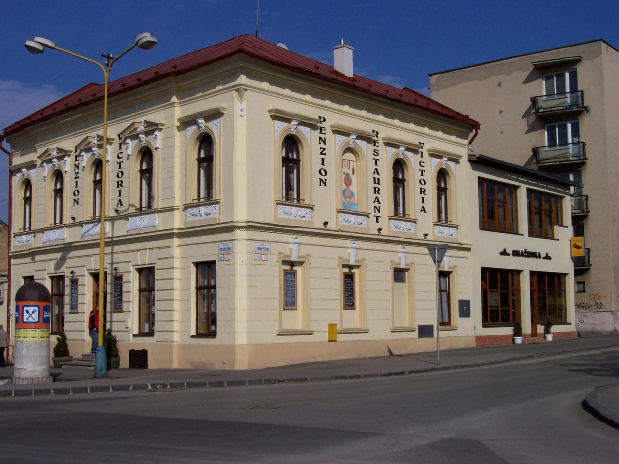 Victoria - Penzion&Restaurant Zvolen Exterior foto
